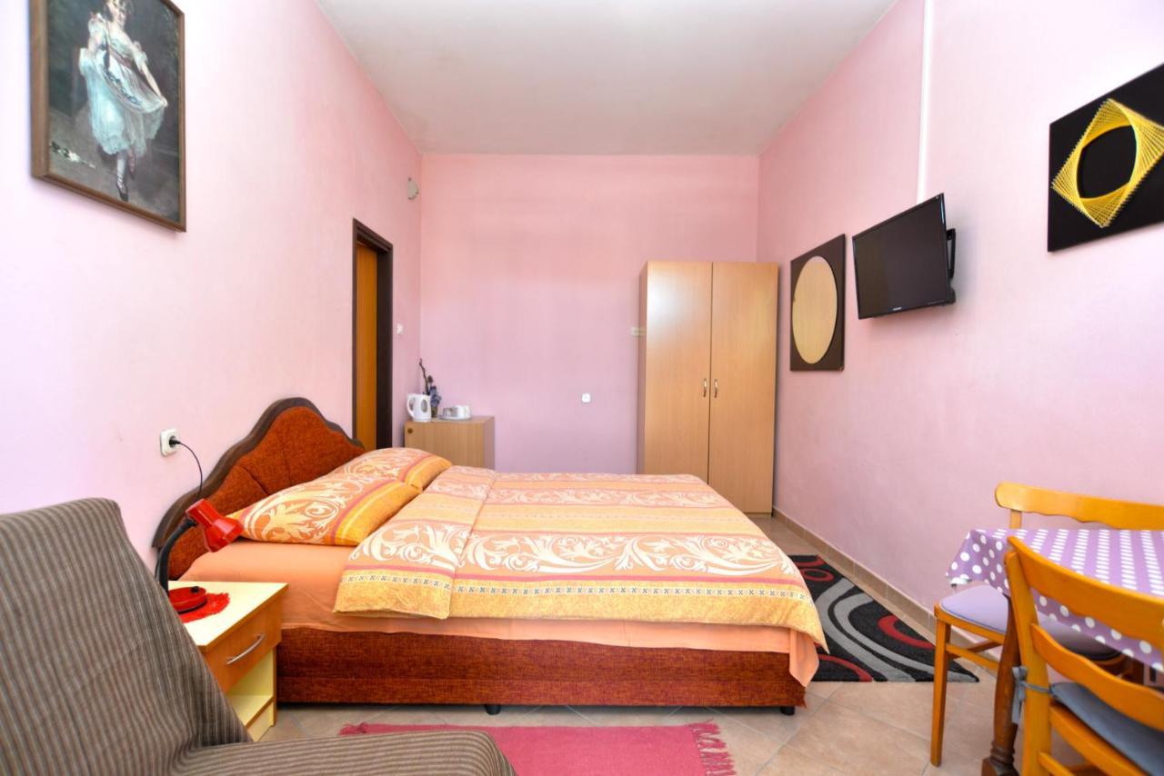 App & Rooms Rovinj 1068 Exterior photo