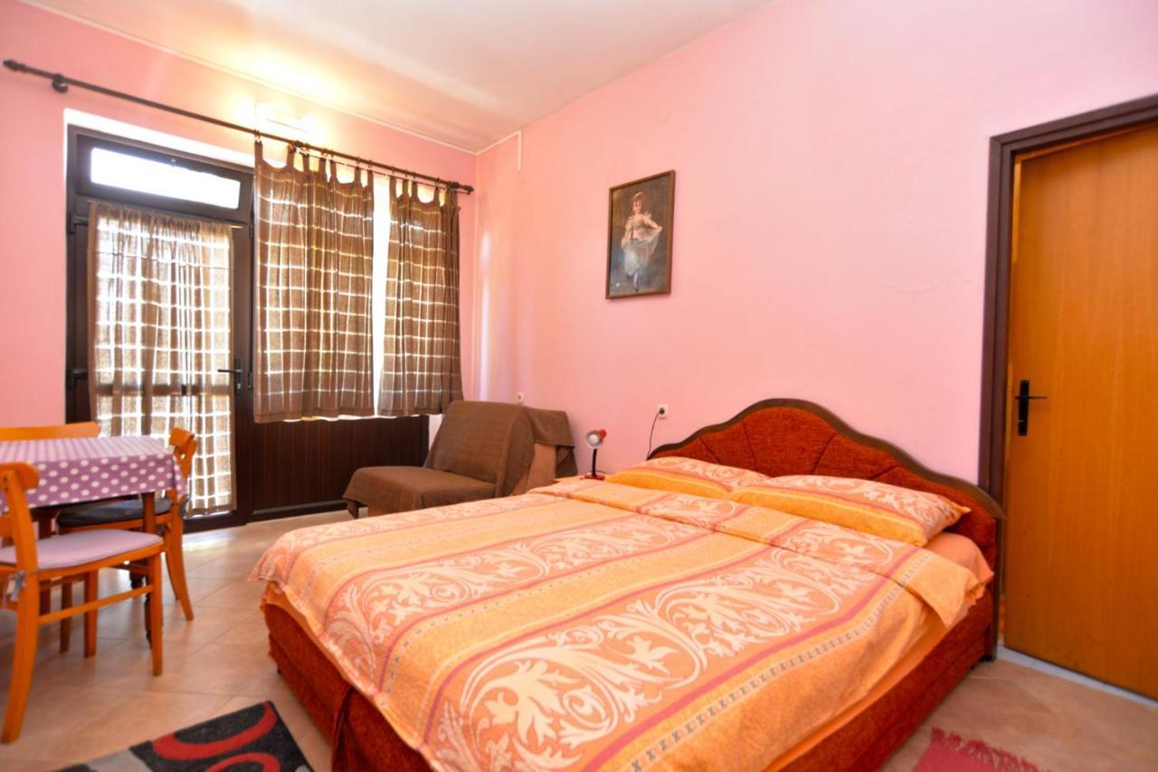 App & Rooms Rovinj 1068 Exterior photo