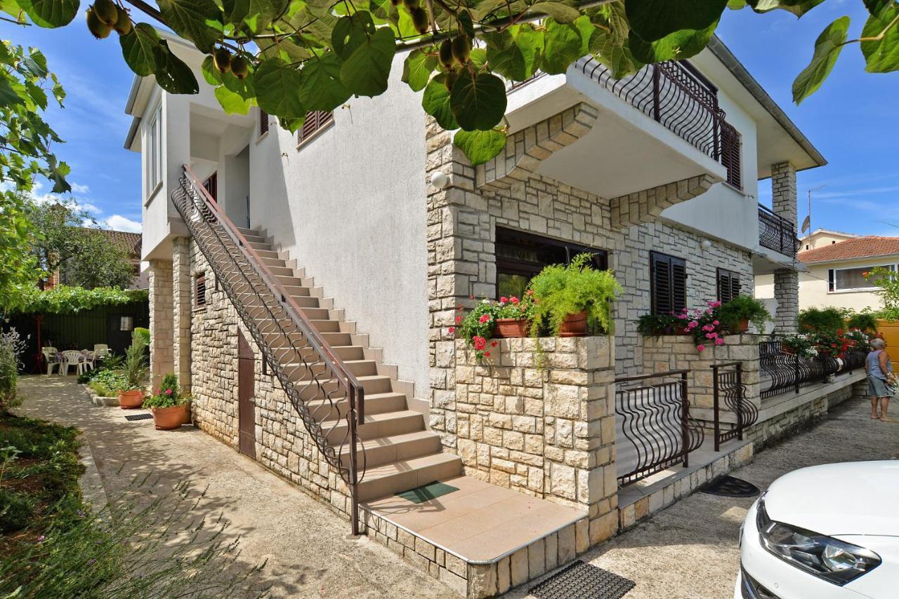 App & Rooms Rovinj 1068 Exterior photo